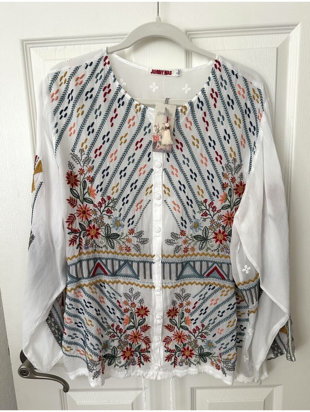 NWT Johnny Was EZRA Embroidered Blouse TOP Drawstring Hem L White Rayon MSRP$310